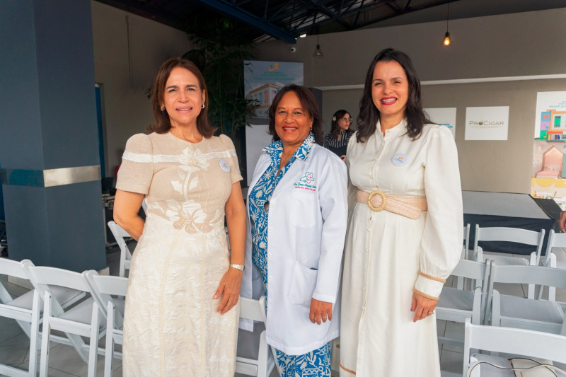 Vilena Comas, Margarita Santana y Lissette Genao.