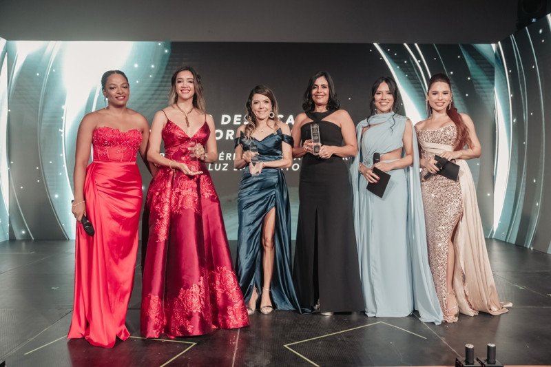 Sariela Rodríguez, Karina Gutiérrez, Milena Ullauri, Luz Sarmiento, Seidys Navarro y Daniela Montilla