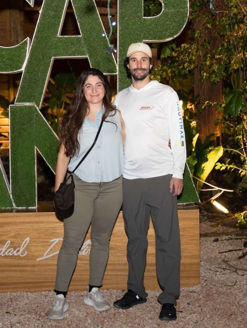 Maryann Haozury y José Luis Prida