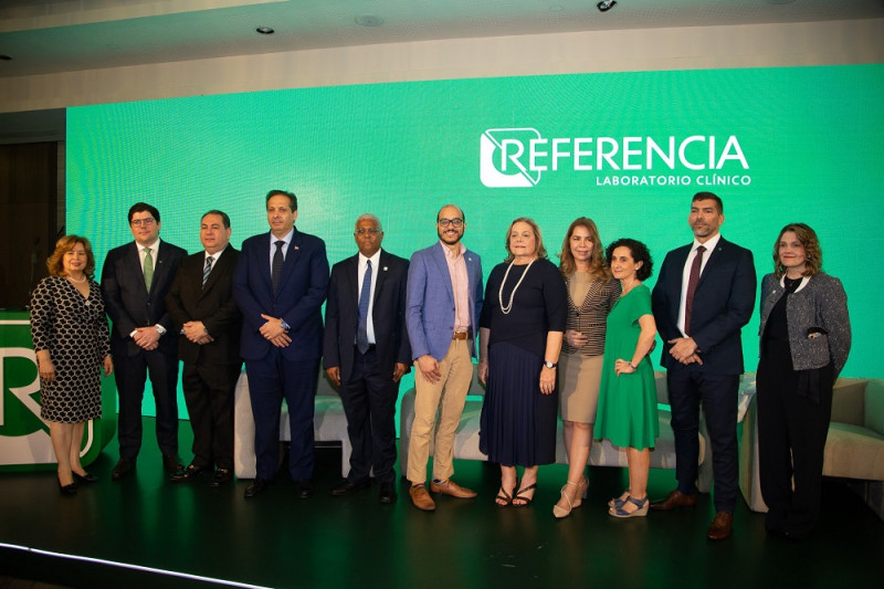 Autoridades de Salud Pública y ejecutivos de Referencia.