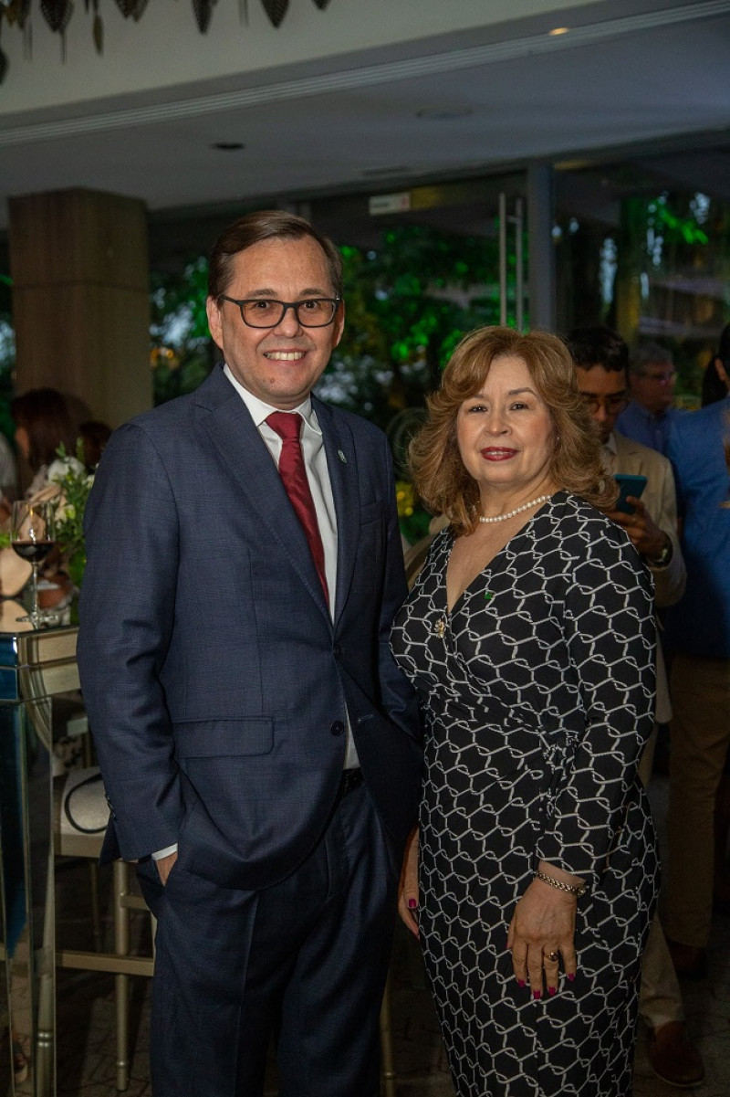 Mauro Barrantes y Amarilis Durán.