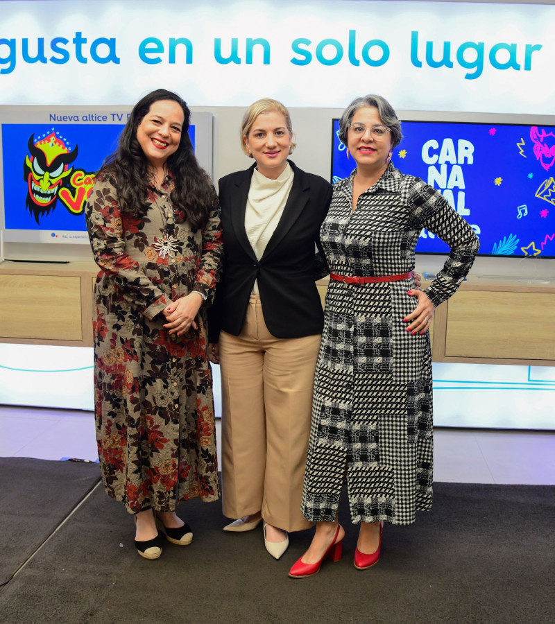 Niurka Puello , Any Fernández y Ana Rosario.
