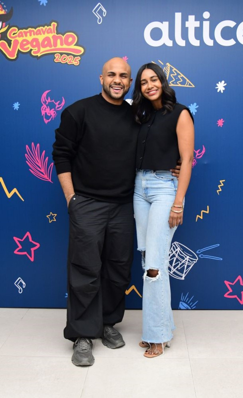 Gabriel de la Rosa y Rosmery Herrand