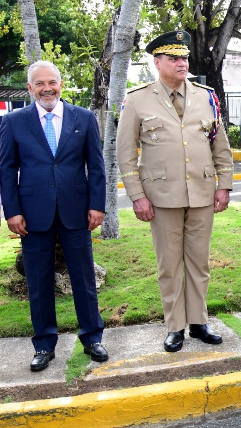 Fabio Cabral y el general de brigada Fernando Arturo Pérez Jiménez.