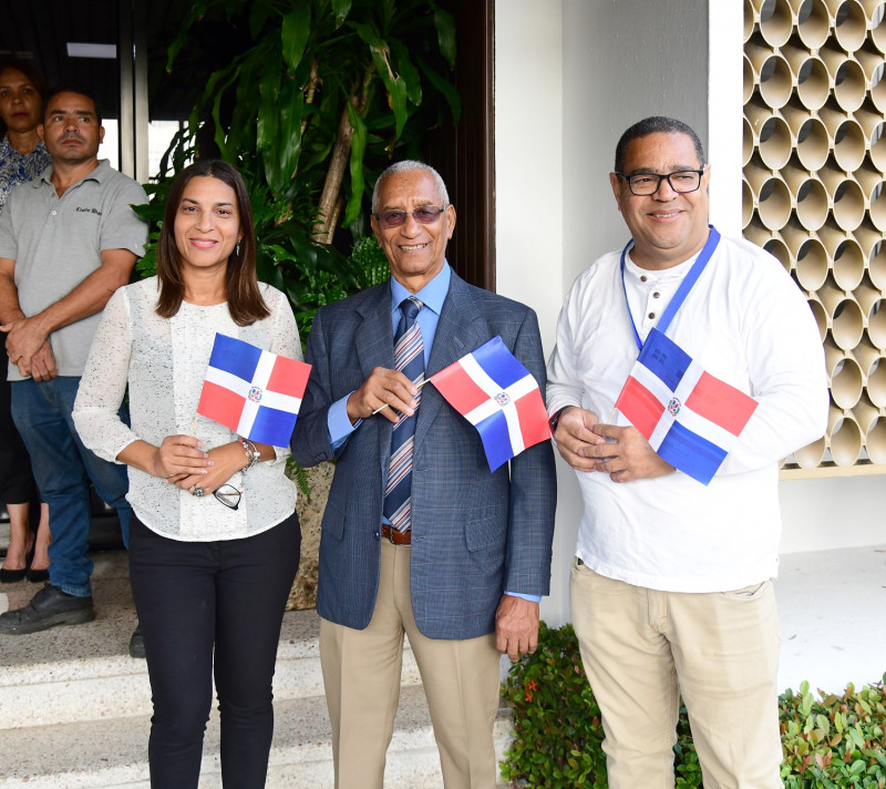 Lourdes Barreras, José del Orbe y Raúl Báez