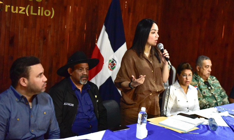 Ministra de Interior y Policía, Faride Raful; y el director de Migración, Luis Rafael Lee Ballester, durante una reunión en Dajabón, en la frontera con Haití, el 23 de Febrero 2025.