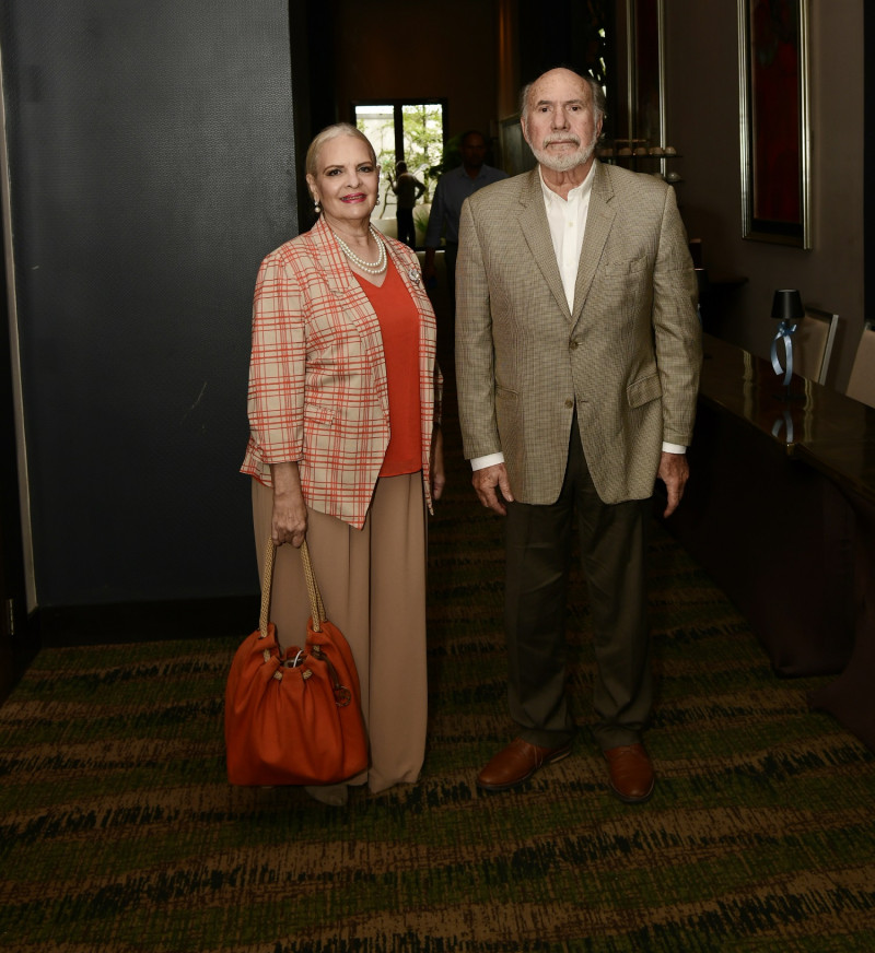 Melba Cruz y Francisco Catrain.