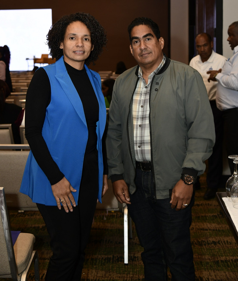 Cristina Mateo Herrera y Lina Santiago.