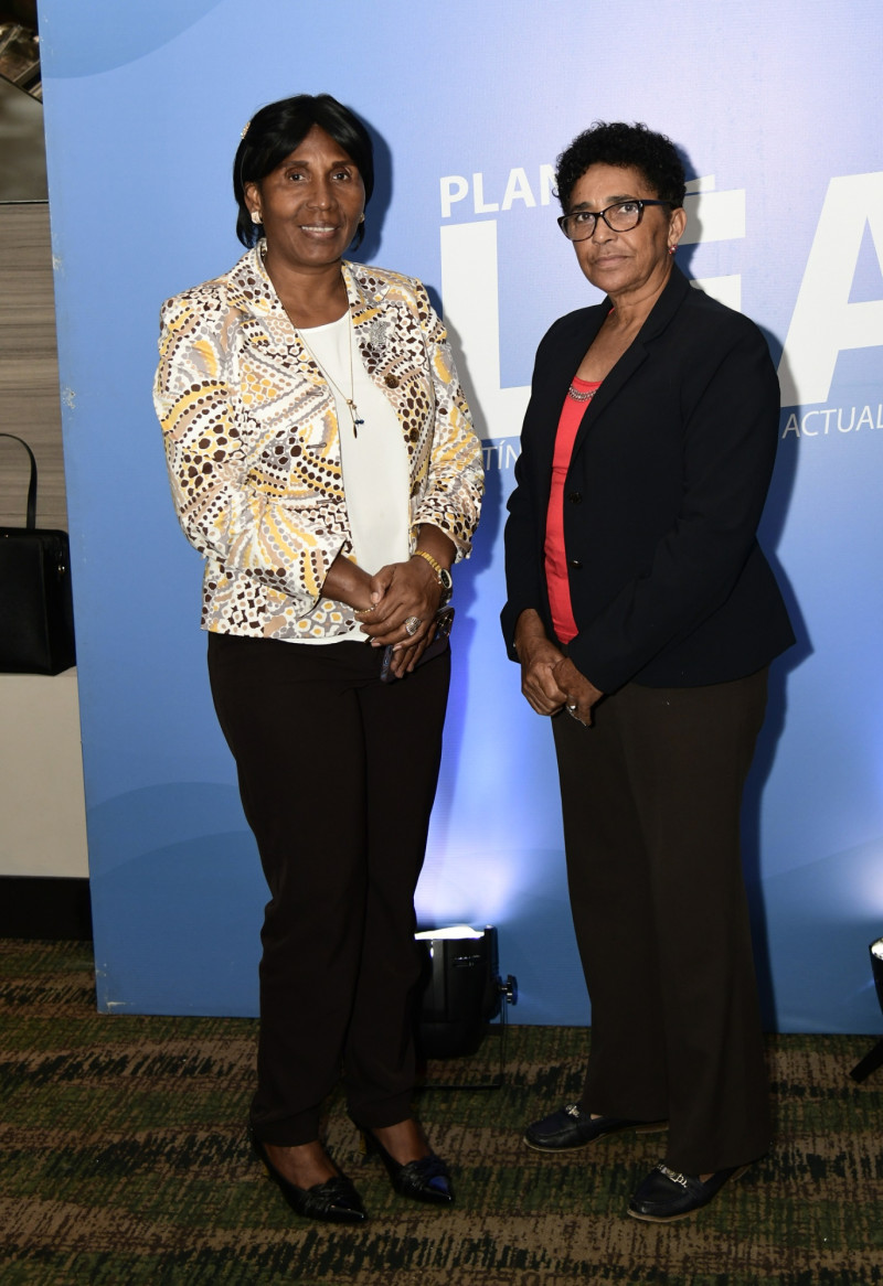 Tolfa Ramírez y Juana Carpio