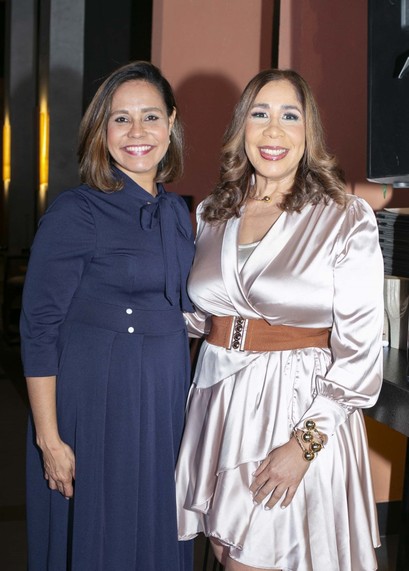 Yesenia Toribio y Grisbel Medina