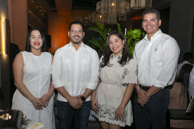 Brenda Domínguez, José Carrasco, Clara Liranzo y Manuel Guerrero