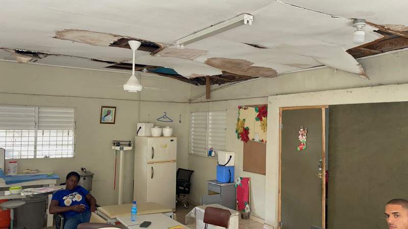 Servicios de salud en Guayubín se ofrecen en la biblioteca a falta del hospital.