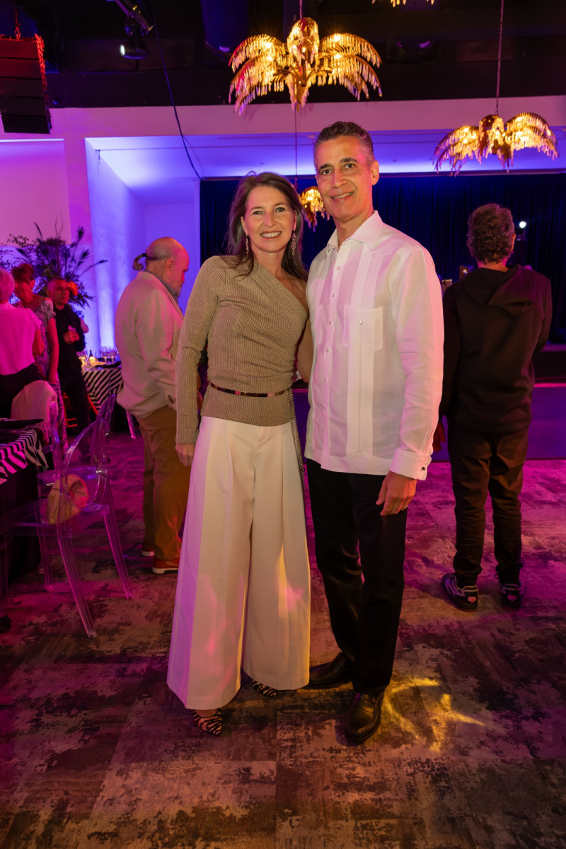 Thea van der werf y Andrés Pichardo.