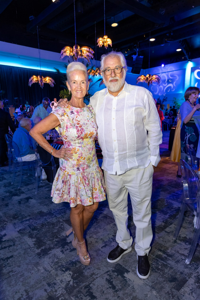 Mónica y Rolando González-Bunster