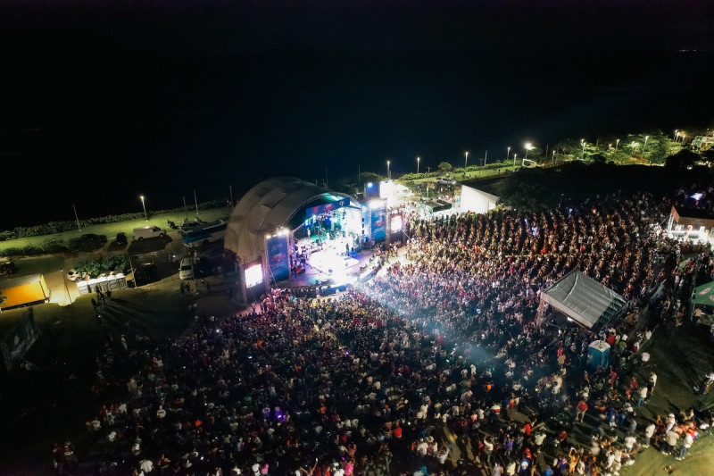 El anfiteatro de Puerto Plata fue abarrotado por la multitud que disfrutó de Toño Rosario y Wason Brazobán.