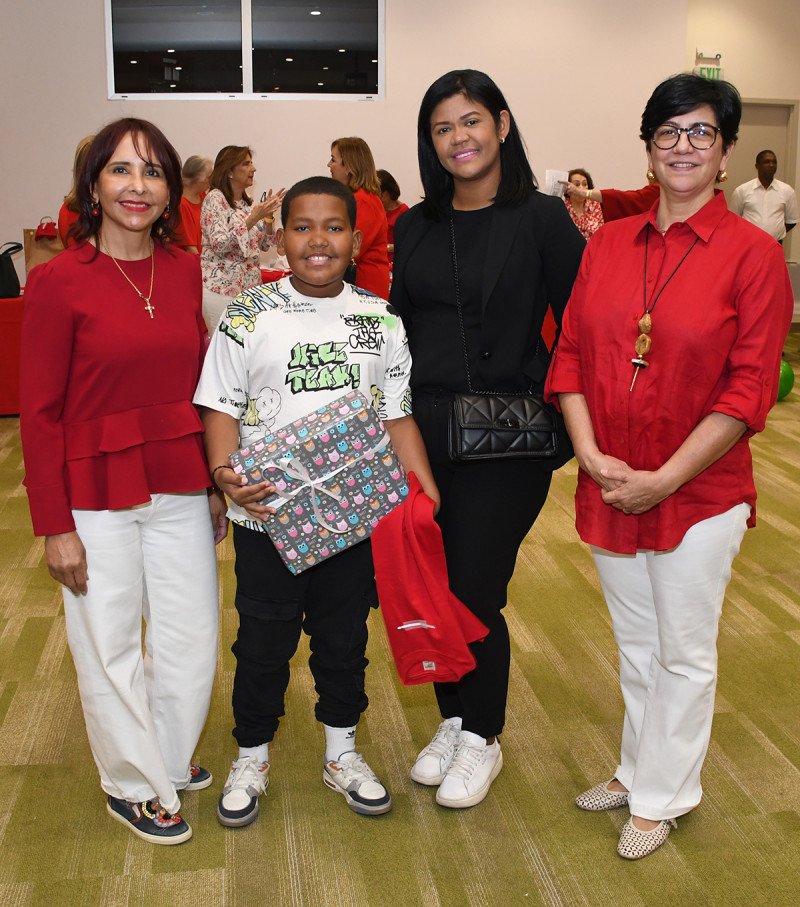 Rossanna Dalmasí, Joseph Ortega, Ana Rojas y Lissette Miranda