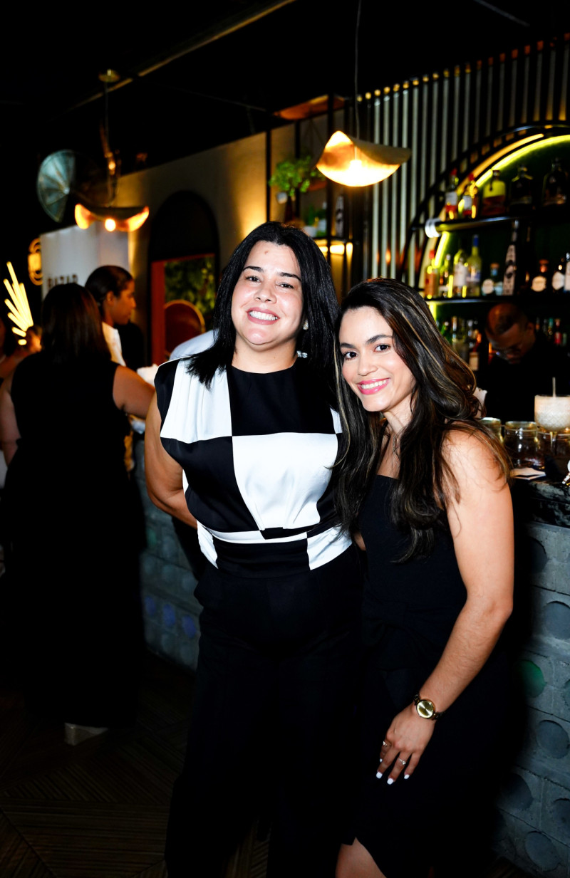 Doris Rodríguez y Madeline Castillo.