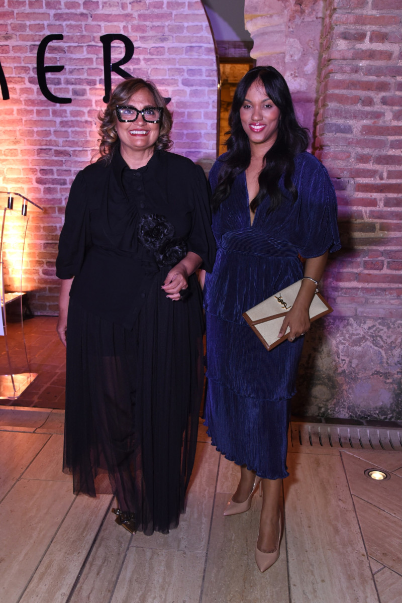 Anny Abate y Airam Toribio.