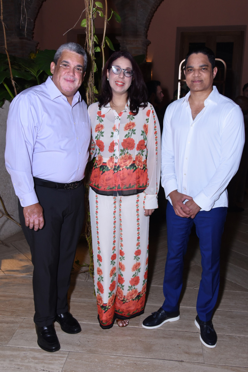 Pedro Muñiz, María Espaillat y Arquímedes Gómez.