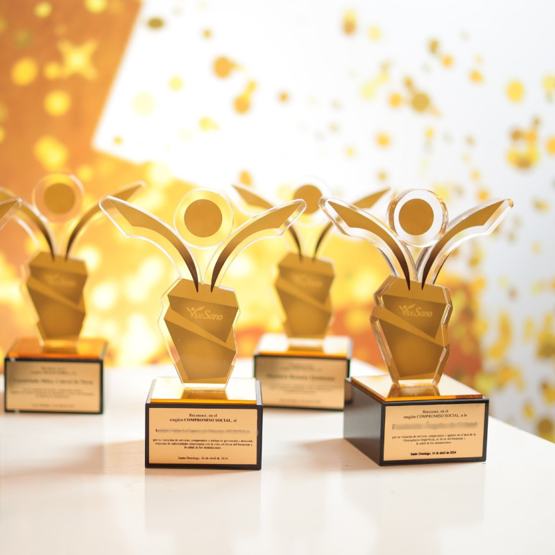 Estatuilla del Premio Vive Sano