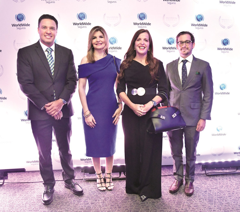 Felipe Guzmán, Nancy Velázquez, Vivian Acra y Eric Broberg