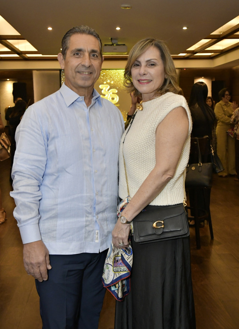 Rosanna Hernando y Ammy Núnez.