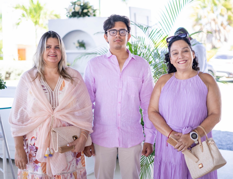 Ivanova Vargas, Héctor Vilorio y Mónica Dizio.