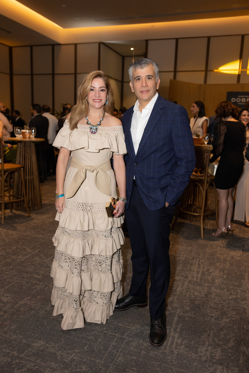 Christie Pou y Pablo Piantini.