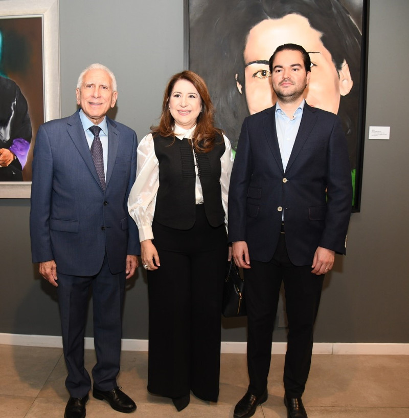 Emmanuel Esquea Guerrero, Jacqueline Viteri y Miguel José Barceló