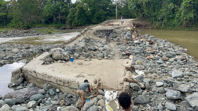 Puente o badén de Bacayanes en La Vega