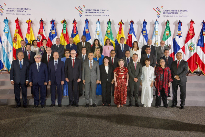 República Dominicana acogió la XXII Cumbre Judicial Iberoamericana, que cocnluye este 16 de mayo , un evento que ha reunido a líderes de los sistemas judiciales de 23 países de la Comunidad Iberoamericana. Su objetivo ha sido facilitar la cooperación entre estos sistemas y discutir los desafíos de la justicia en la región.