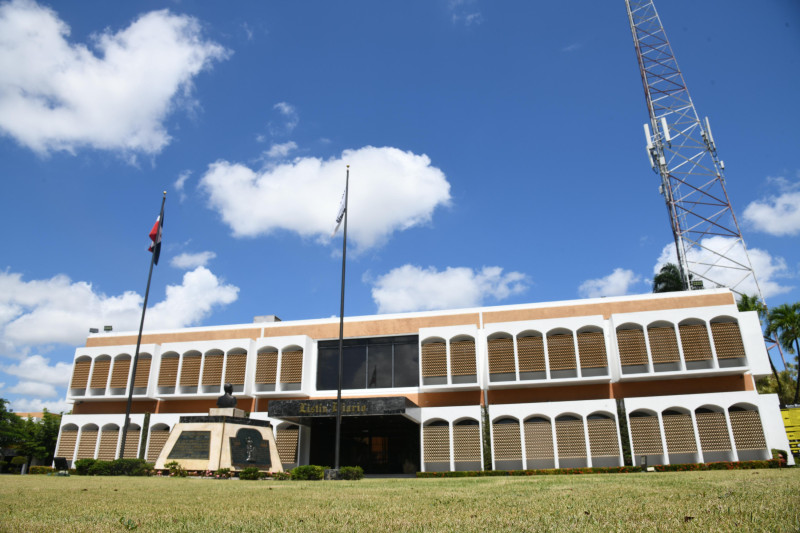 Fachada de Listín Diario, situado en el Ensanche Miraflores, de Santo Domingo.