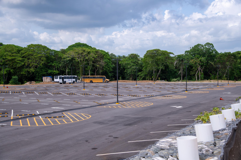 Estacionamientos del nuevo Centro Nacional de Retención de Vehículos (Cenarve).