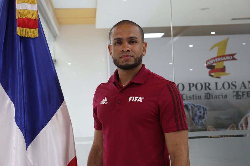 Raymundo Feliz, árbitro dominicano de fútbol.