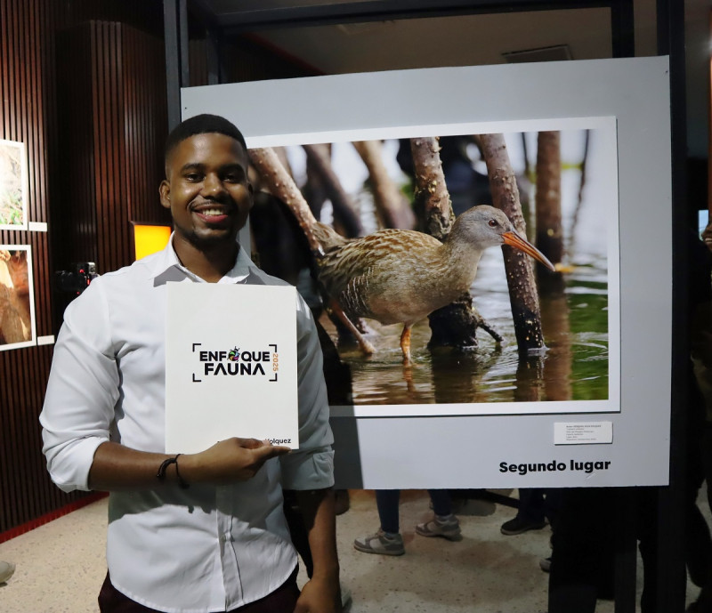 Ezequiel Silva Vólquez, ganador del segundo lugar.