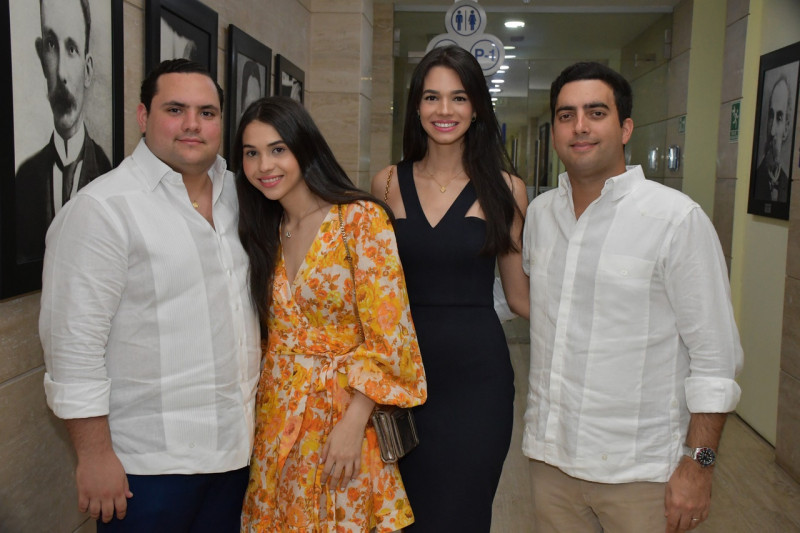 Héctor Arias, Paulina González Muñoz, Shantal Yunén y Andrés Canaán.