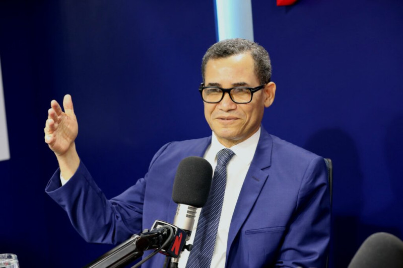 Eddy Olivares, ministro de Trabajo, quien destaca avance en reforma al Código Laboral.