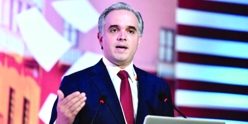 Luis Miguel de Camps, ministro de Educación.