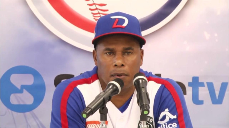 José Offerman al momento de responder una de las cuestiones de la prensa en la Serie del Caribe de 2023.