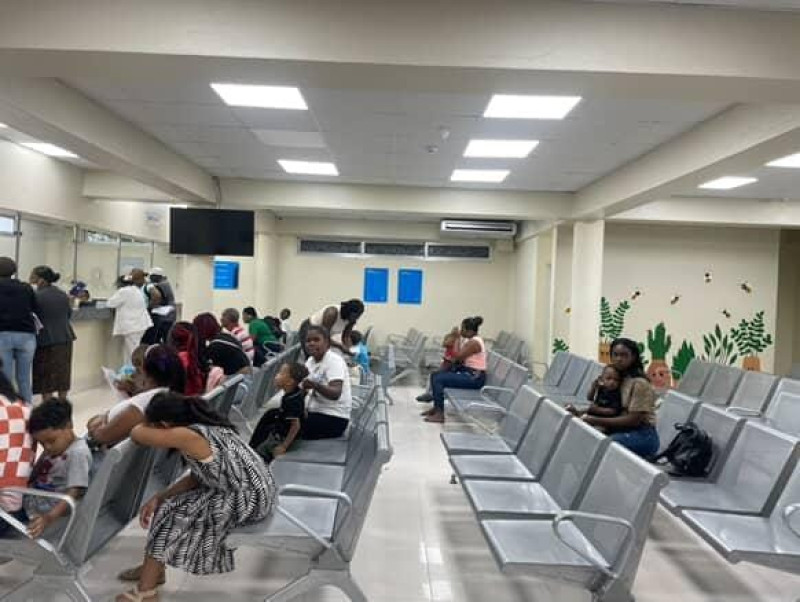 Salud Pública exhorta a la población a vacunarse contra la influenza y la Covid-19.