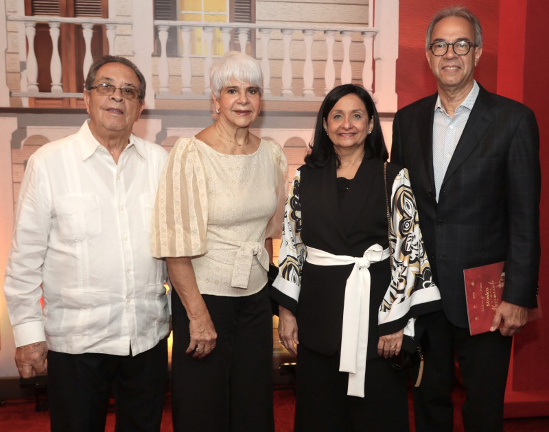 José Mármol, Altagracia Mármol, Soraya Lara y José Antonio Mármol.