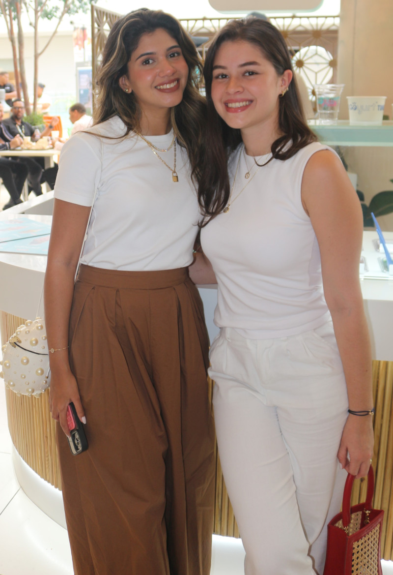 Aalayah González y Isabella Conde.
