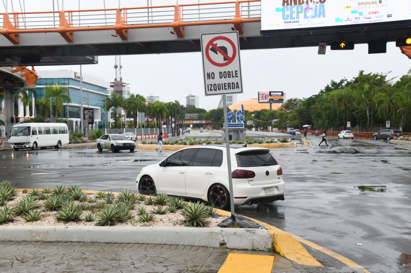 La prohibición del giro a la izquierda evitará tapones.