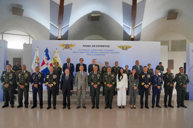 En el Ministerio de Defensa expertos analizan el rol estratégico de la