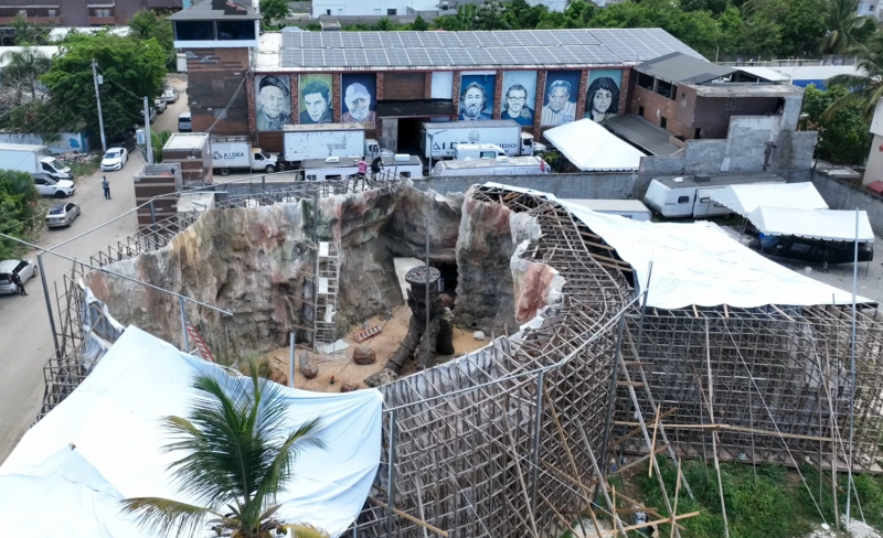 Cueva recreada para la película.