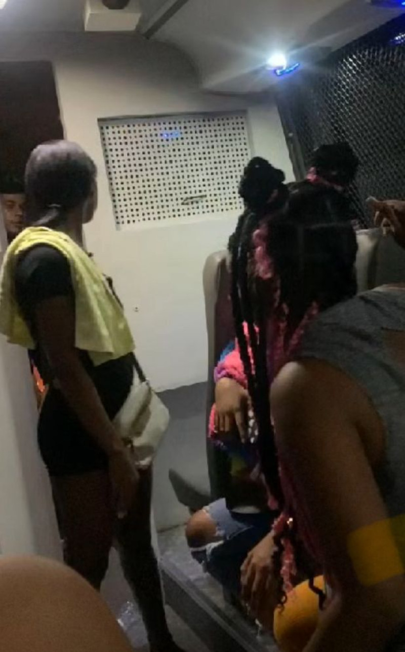 Decenas de detenidos en masivo operativo conjunto en Sosúa