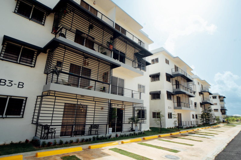 Frente de los apartamentos entregados.