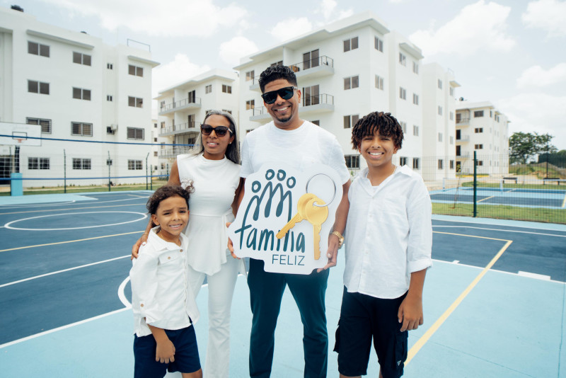 En los últimos años, Vivienda Familia Feliz ha realizado entregas de "más de 3,500 apartamentos en todo el país".