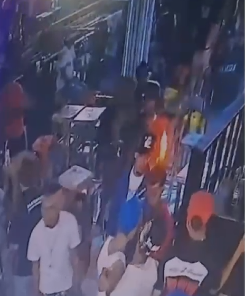 Antes de ocurrir el hecho en la discoteca Pasión Licor Bar 360, ubicada próximo al Parque Anacaona en Constanza, provincia La Vega