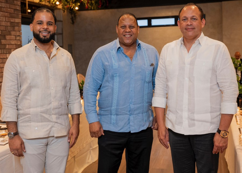 Rafael Paz, Michel Medina y Julio Cury.